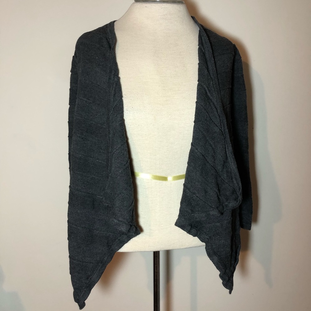 Dana Buchman open front cardigan sweater Small gray draped cascade striped
